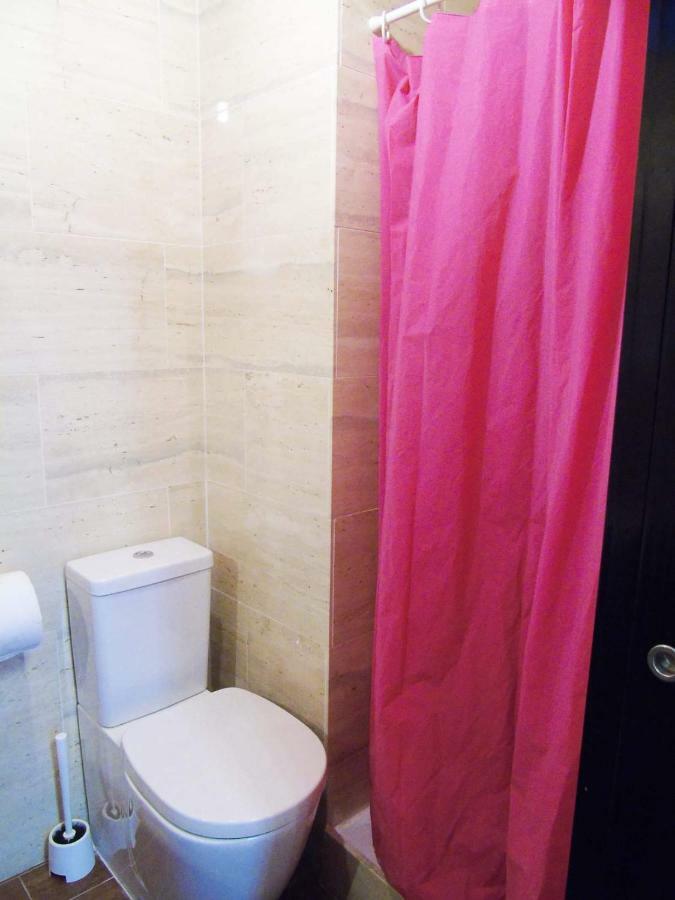 Apartamentos C/Carreteria Malaga Luaran gambar